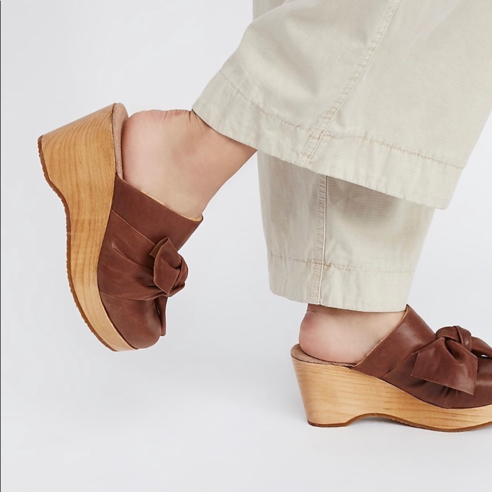 Free People ‘Nightingale’ Clog Size 40